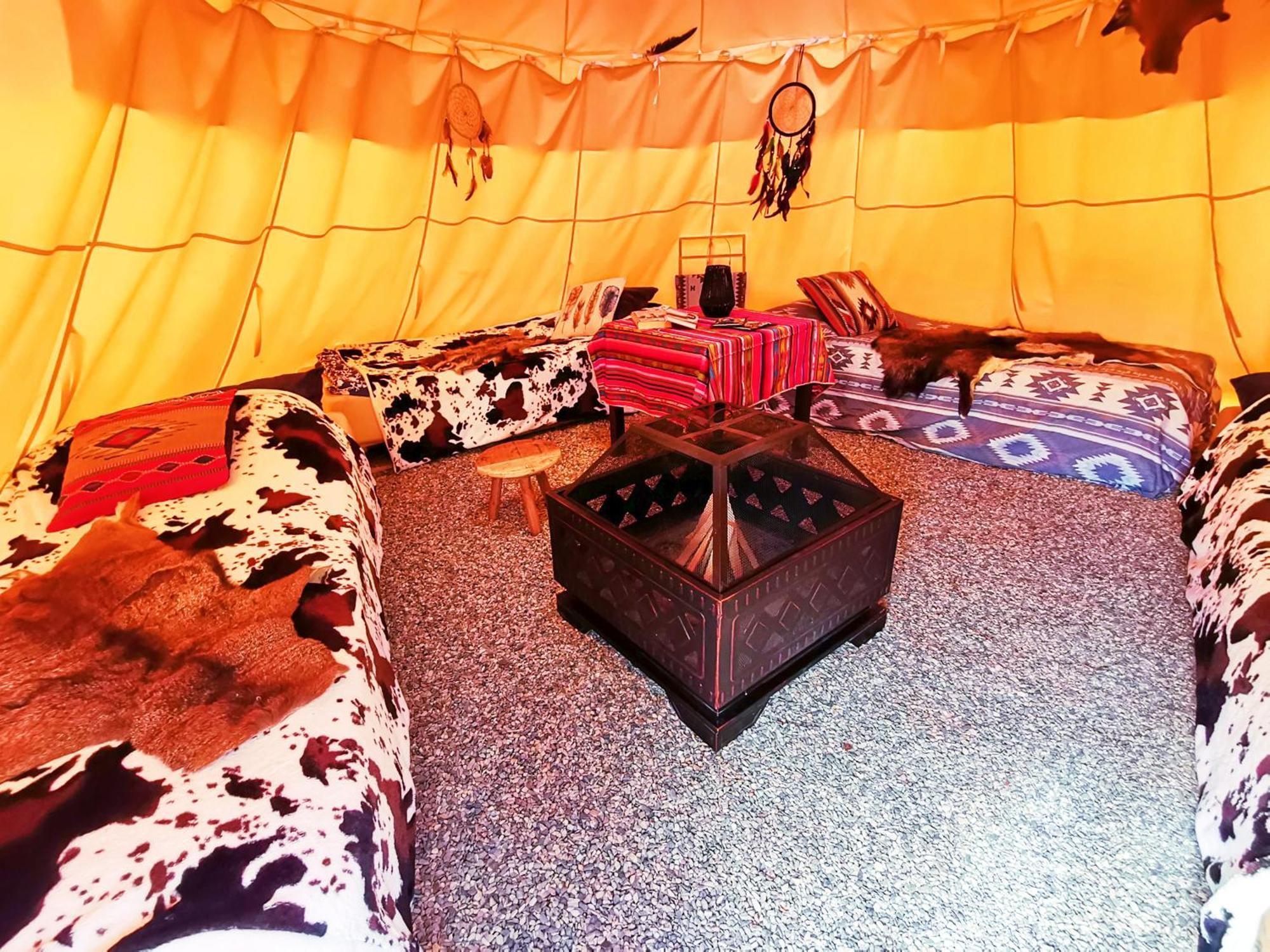 Hotel Teepee Camp Lounky Chodouny Exterior foto